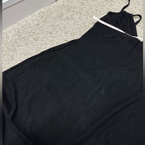 Le Chateau Black Halter dress - Picture 5 of 7